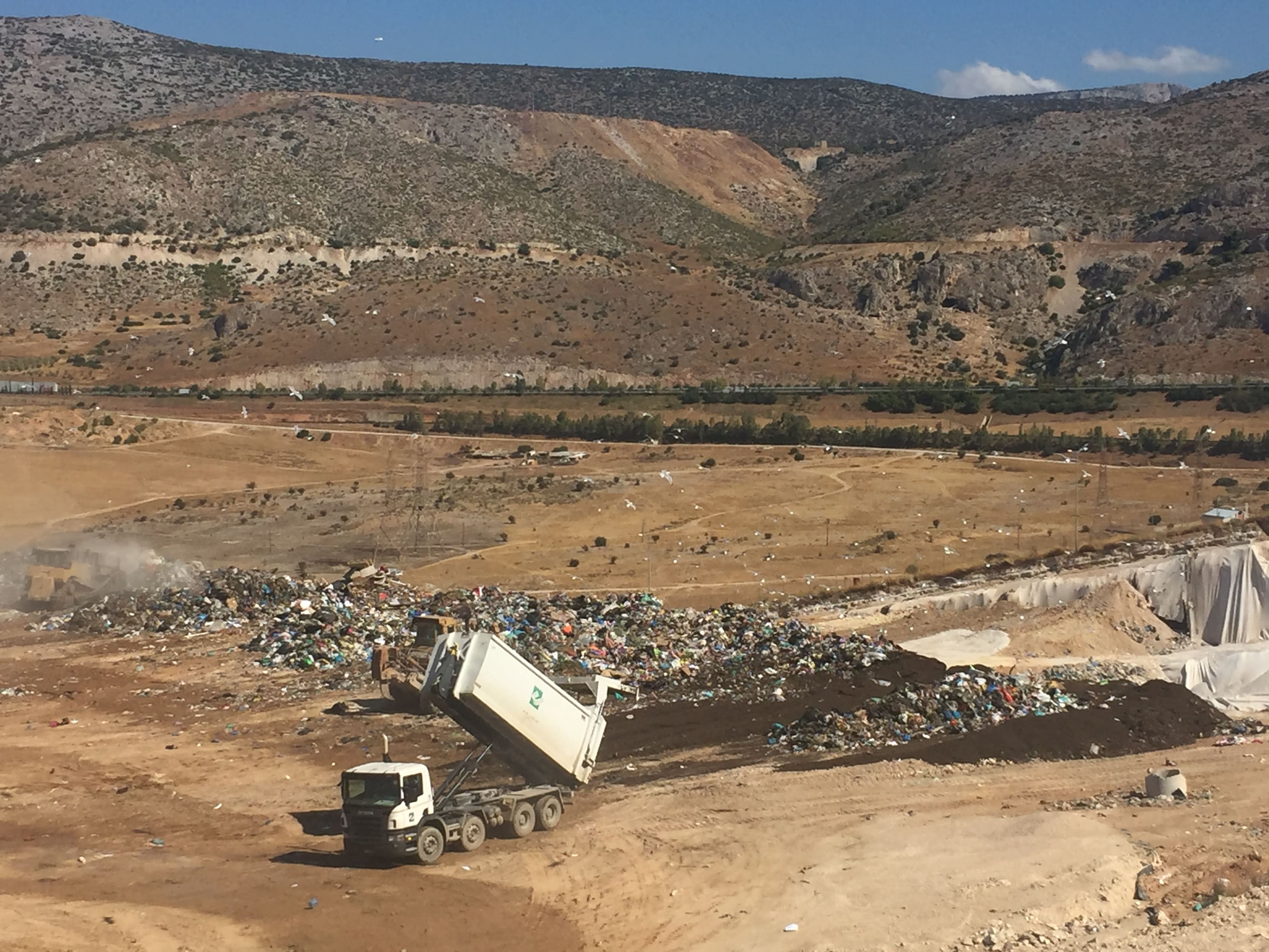 ΚΚΕ: Βόμβα για το λαό της Δυτικής Αττικής το σχέδιο για νέα χωματερή στη Φυλή